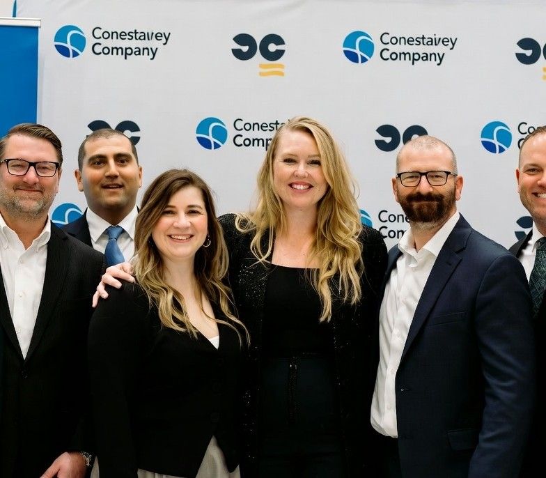 step and repeat banner at a trade show